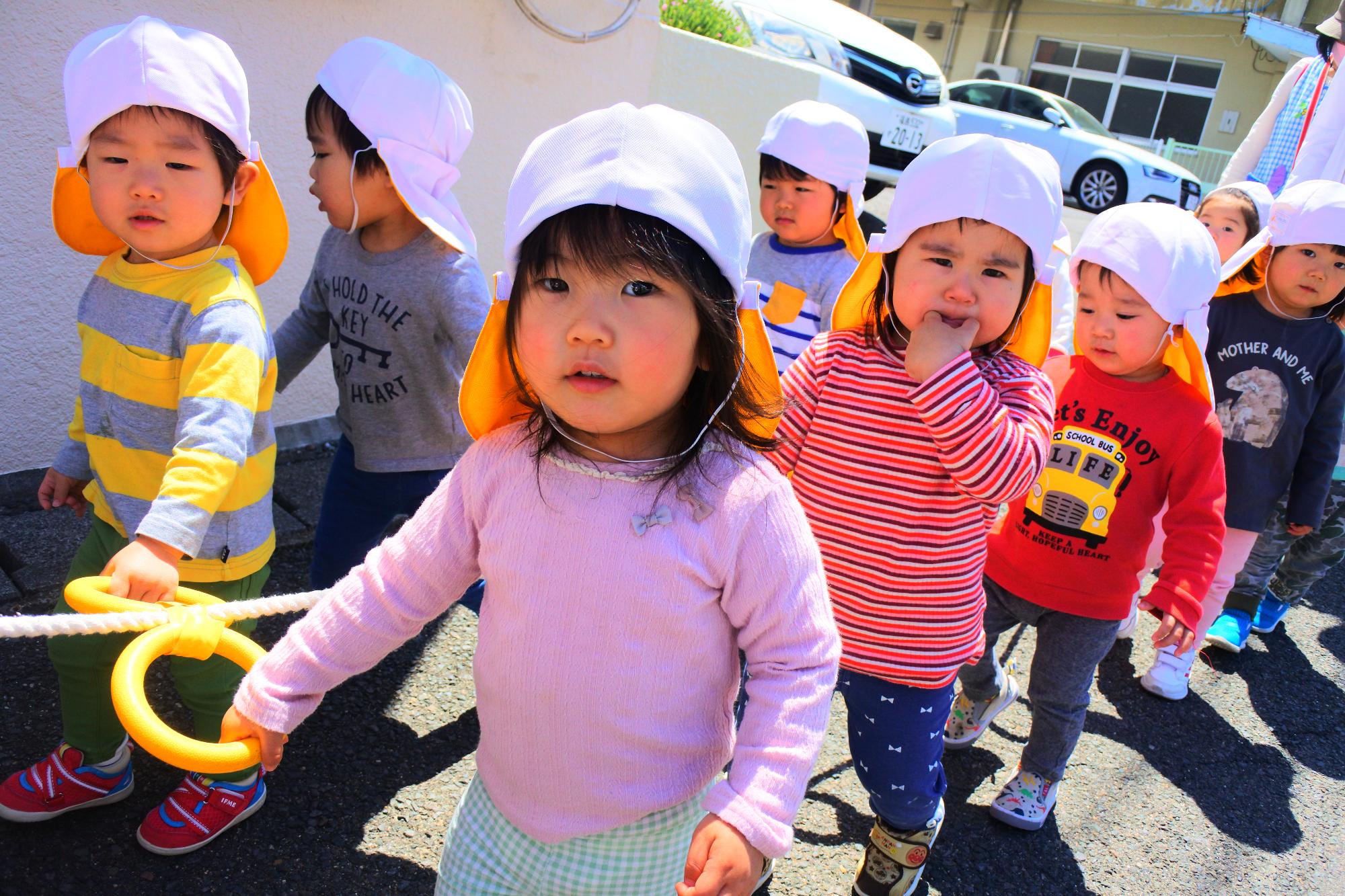 うさぎ組お散歩の画像4