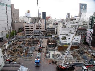 施設建築物を施工中（平成21年5月）