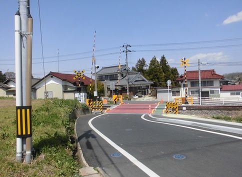 守山中学校踏切の拡幅工事施工後の写真