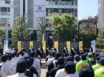 郡山駅西口駅前広場での出動式の様子