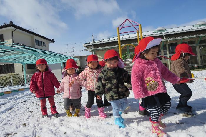 雪遊びひよこ組