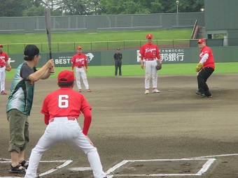 福島県歯科医師会親善野球大会の様子