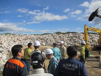 小泉環境大臣への被災状況説明の画像3