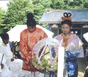 うねめまつり初日にうねめ神社で行われる「うねめ供養祭」