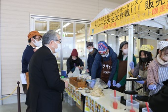 こおりやま広域圏わかものボーダレスプロジェクト（カレーな学生大作戦広域圏カレー販売会）