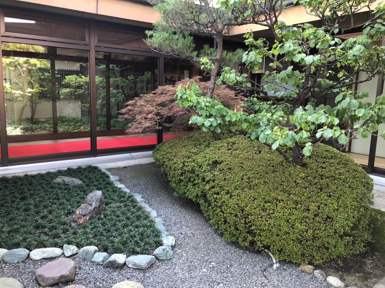 ホテル日本庭園の様子の画像2