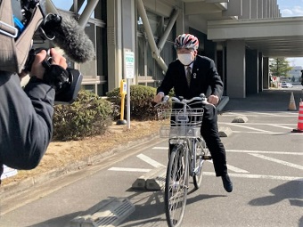 自転車乗車時のヘルメット着用呼びかけ