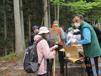 宇津峰親善登山大会9