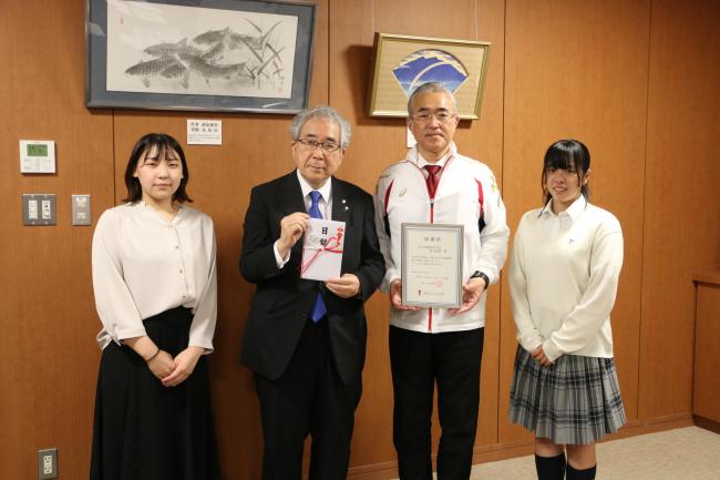 帝京安積高等学校和太鼓部と郡山市長