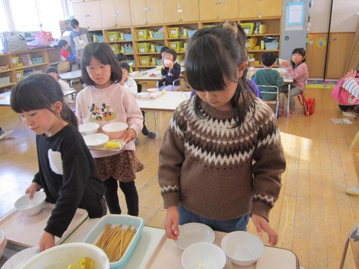 食器を片付けるの画像2