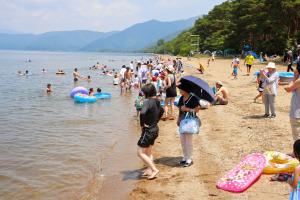 猪苗代湖水浴