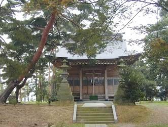 喜久田町内に鎮座する宇倍神社社殿の外観