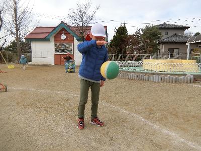 ボール遊びドリブルに挑戦