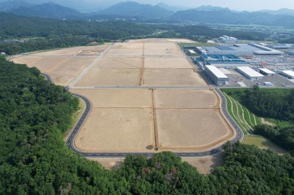 郡山西部第一工業団地第2期工区の空撮写真です。