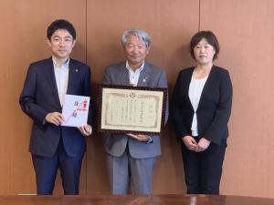 寄附受納及び感謝状の贈呈（株式会社柳田産業様）