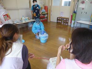 嘔吐処理研修３