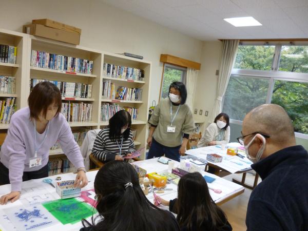 体験コーナーティッシュケース