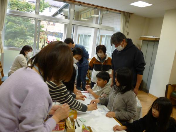 体験コーナーティッシュケース2