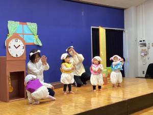 劇を楽しむたんぽぽ組さん