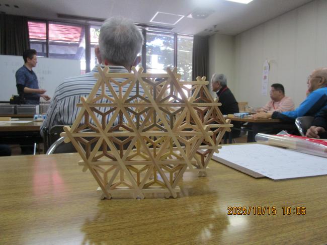 組子細工の花瓶敷き