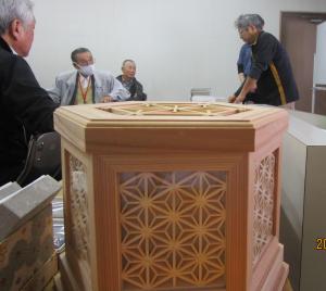 職人の技が光る先生の行灯