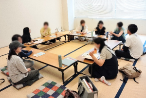 保護者のつながりづくりの場である茶話会