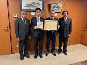 寄附受納・感謝状贈呈（株式会社コーユー建設様）