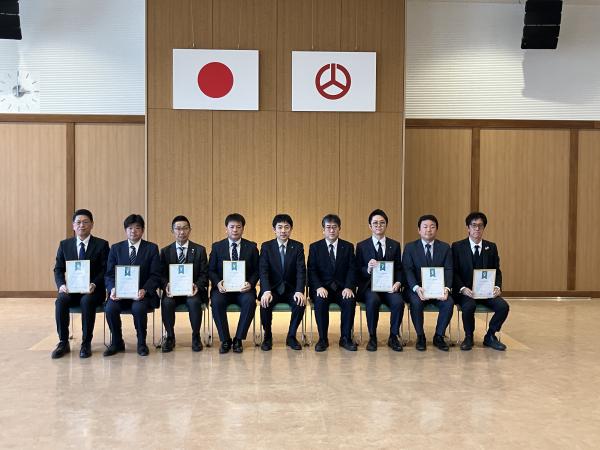 社長等着座写真