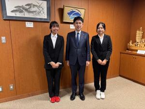 タイ・ランシット大学からのインターン生による表敬訪問