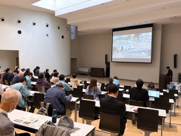 講演会場の様子