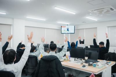 オフィスストレッチ風景