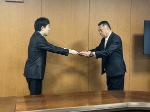 消防団長退団辞令交付式