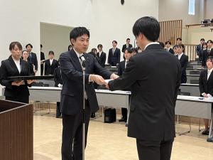 新規採用職員辞令交付式①