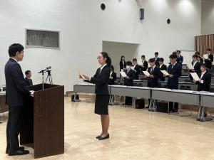 新規採用職員辞令交付式②