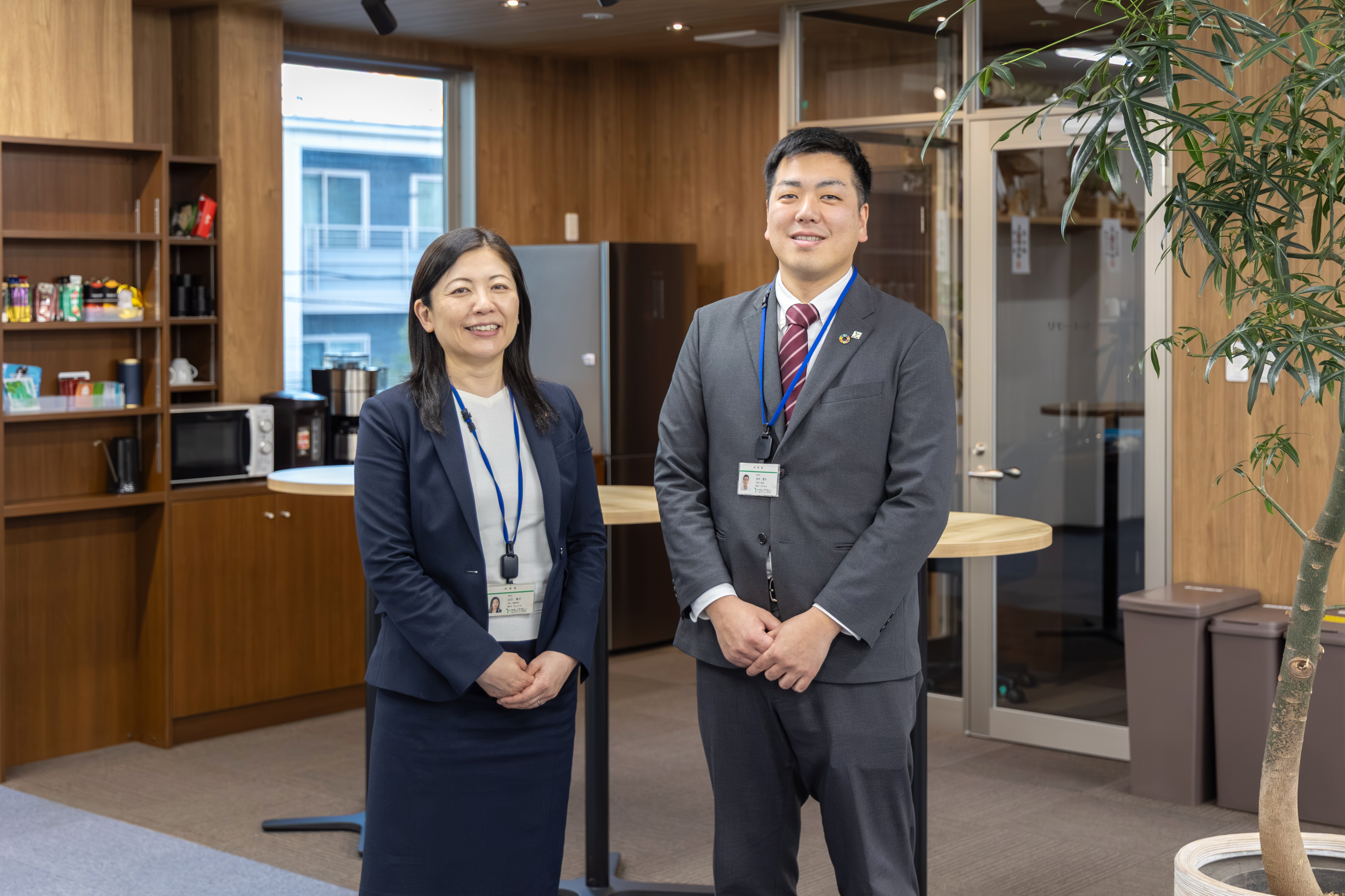 インタビューに応じた陸奥テックの社員