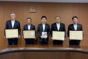 寄附受納及び感謝状の贈呈 (郡山信用金庫様、新協地水株式会社様、リコージャパン株式会社様、株式会社福島高木様)