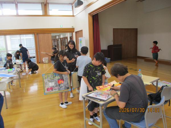 完成後の審査の様子