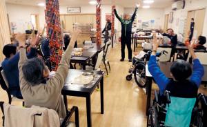 息を合わせて元気に体操