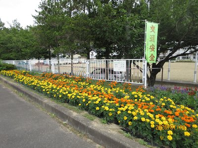 郡山市立谷田川小学校1