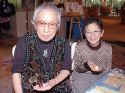 甲賀上夫さん（写真左）、厚子さん（写真右）