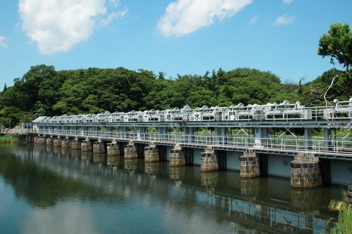 十六橋水門の画像