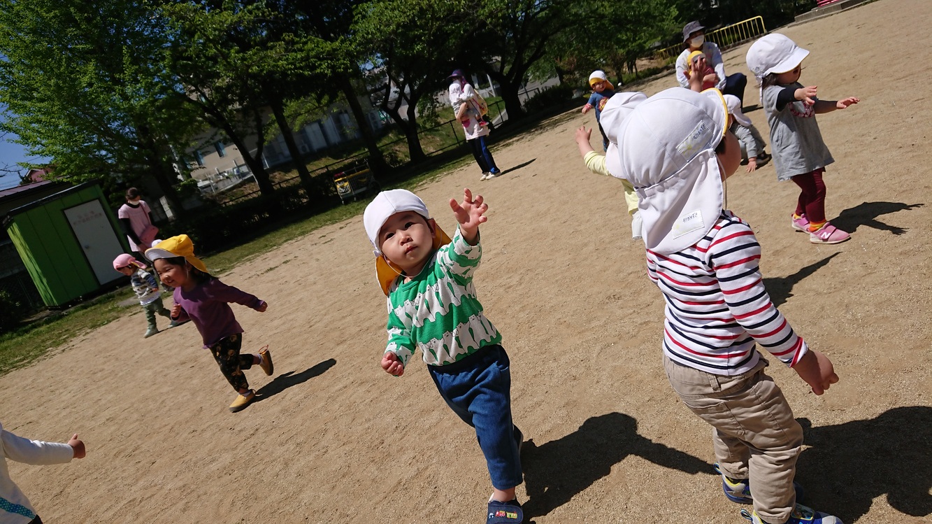 うさぎ組戸外遊びの画像3