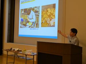 講話のようす内山先生