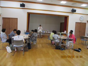 開講して講師の説明