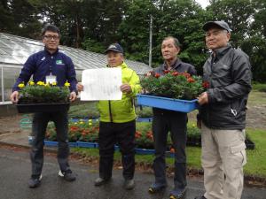 逢瀬公園・緑化センター贈呈式