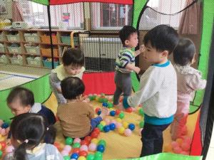 ボールプール楽しいね