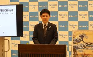 0427会見動画サムネ